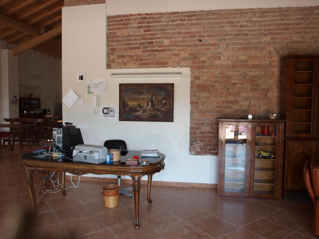 Hostel La Cascina Del Sole Rivarolo del Re ed Uniti Exteriér fotografie