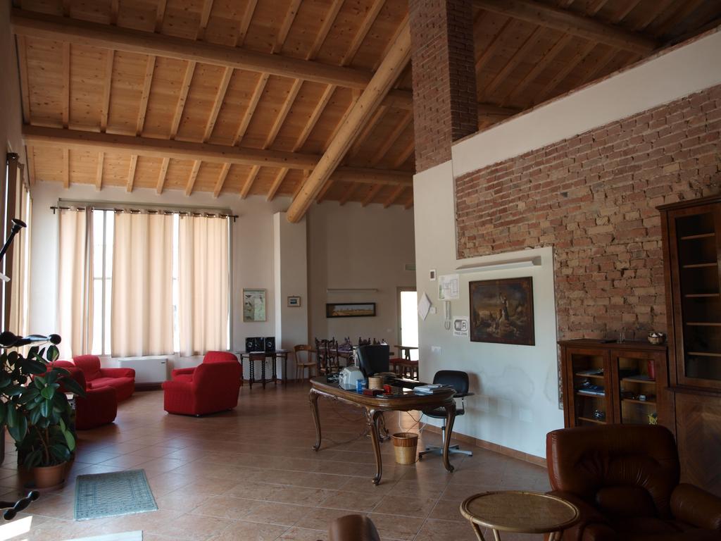 Hostel La Cascina Del Sole Rivarolo del Re ed Uniti Exteriér fotografie