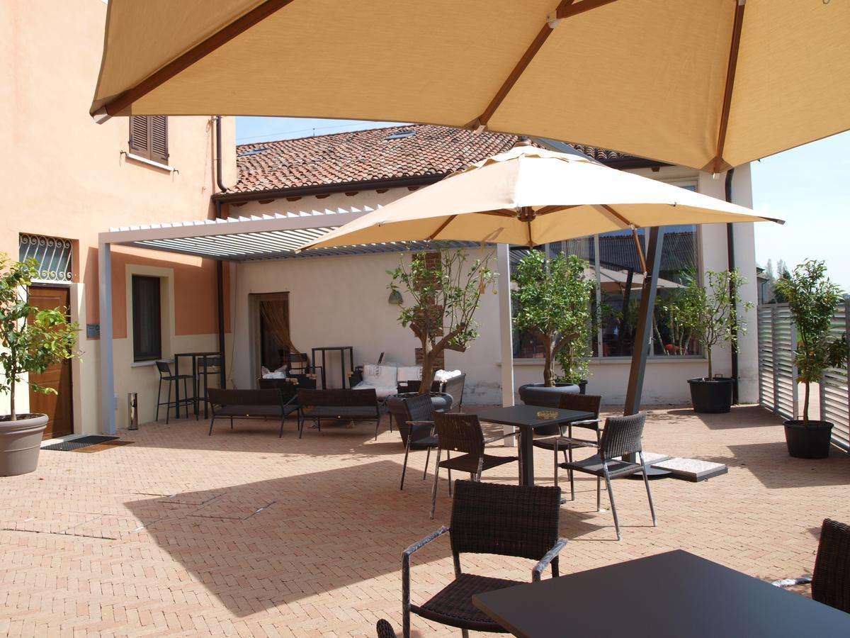 Hostel La Cascina Del Sole Rivarolo del Re ed Uniti Exteriér fotografie