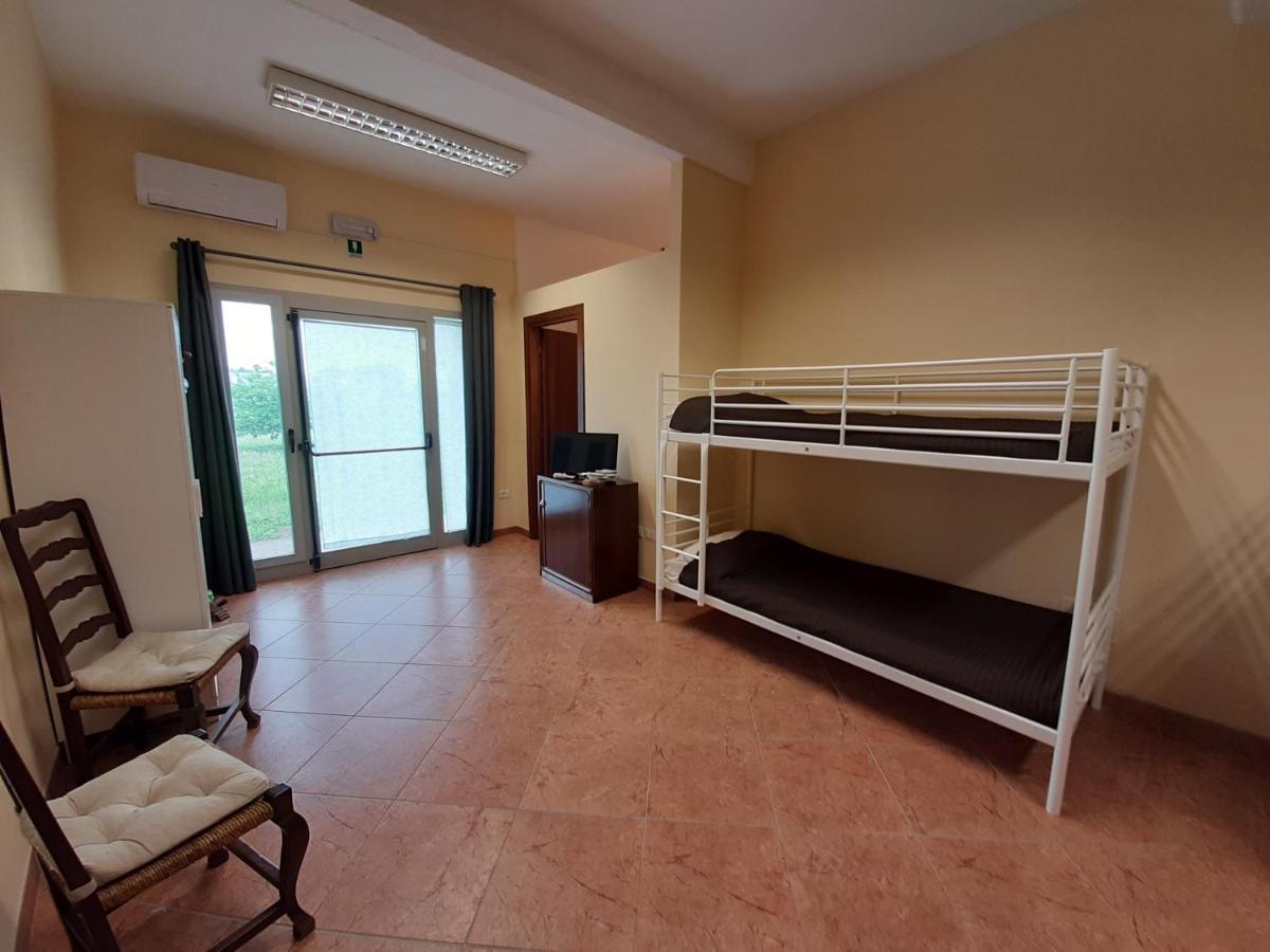 Hostel La Cascina Del Sole Rivarolo del Re ed Uniti Exteriér fotografie