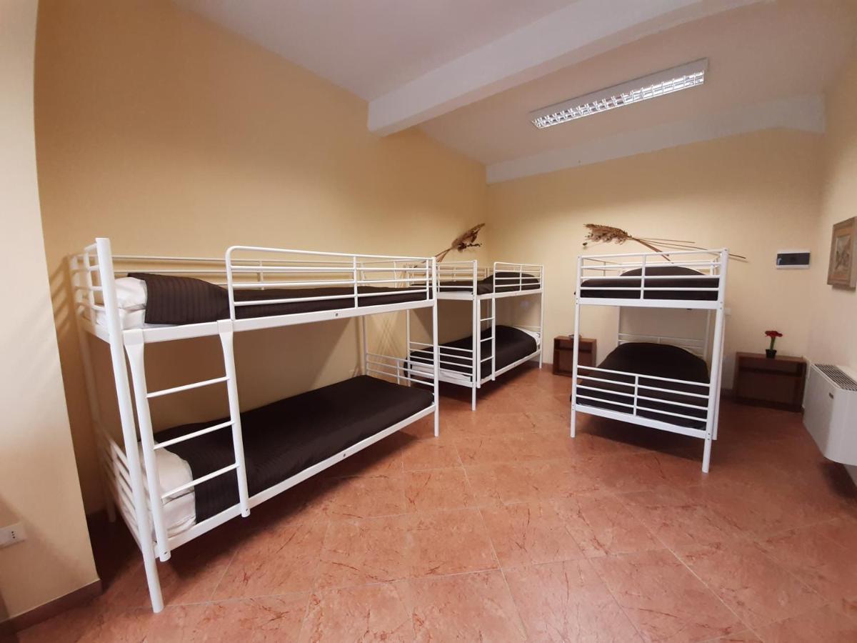 Hostel La Cascina Del Sole Rivarolo del Re ed Uniti Exteriér fotografie