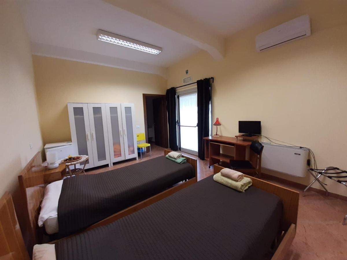 Hostel La Cascina Del Sole Rivarolo del Re ed Uniti Exteriér fotografie